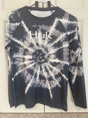Huk Grey and White Performance Long Sleeve Shirt